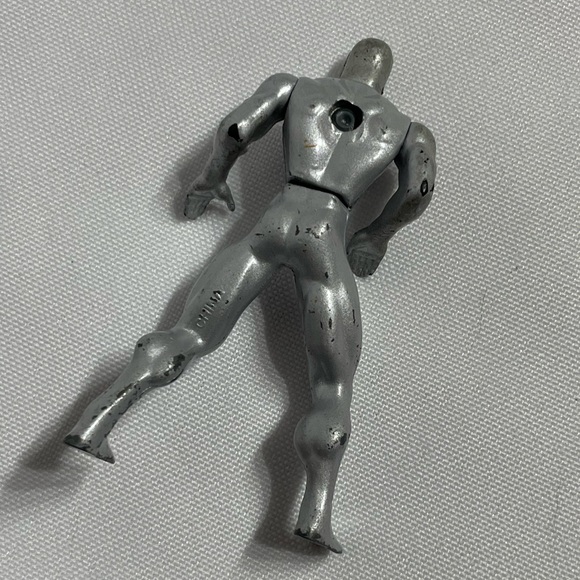 Vintage Marvel 3” die cast Silver Surfer posable figure some wear on paint guc - Picture 3 of 3